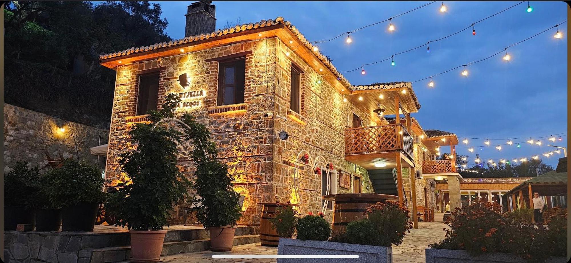 Keshtjella Xhabeqos Hotel Laknas Exterior foto